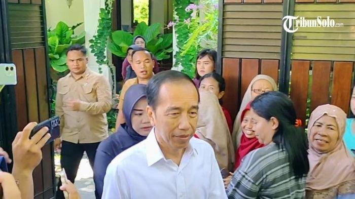 Cara Jokowi Simpan Ijazah SD hingga Kuliah di Universitas Gajah Mada