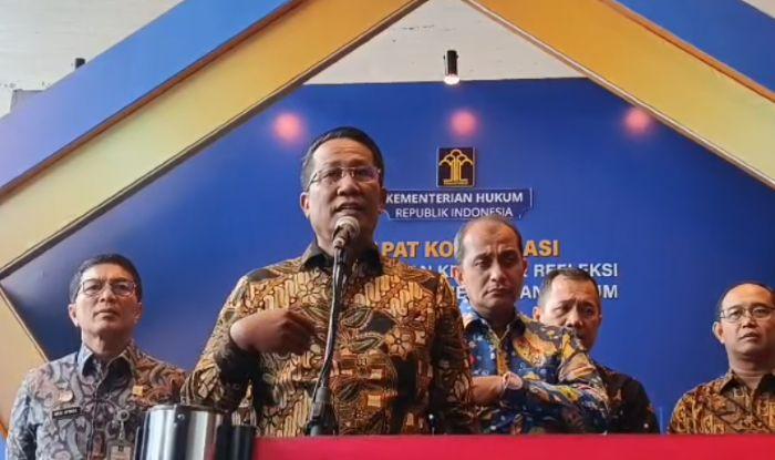 REFLEKSI-AKHIR-TAHUN-KEMENKUM-Menteri-Hukum-RI-Supratman.jpg