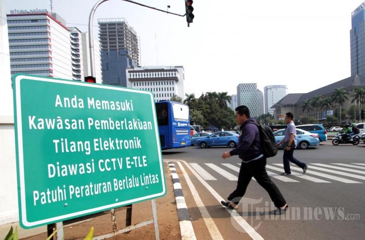 Rambu-Pemberitahuan-Kawasan-Tilang-Elektronik-pemberlakuan-ETLE-di-Kawasan-Jalan-MH-Thamrin.jpg