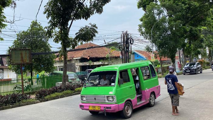 Sopir Angkot Demo di Balai Kota Bogor, Pemkot Tegaskan Batas Usia Operasi Maksimal 20 Tahun