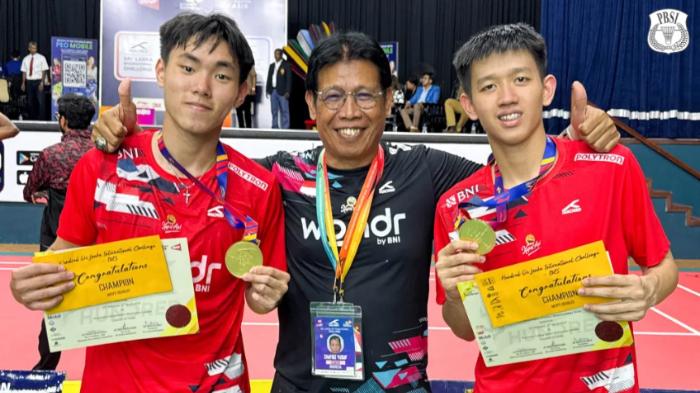 DUET RAYMOND/JOAQUIN - Pasangan ganda putra Indonesia, Raymond Indra/Nikolaus Joaquin, menjuarai Sri Lanka International Challenge 2025 setelah mengalahkan wakil Taiwan Chia Yen Lin/Lin Yong Sheng 21-14, 21-12 di Colombo, Sri Lanka, Minggu 2 Maret 2025.