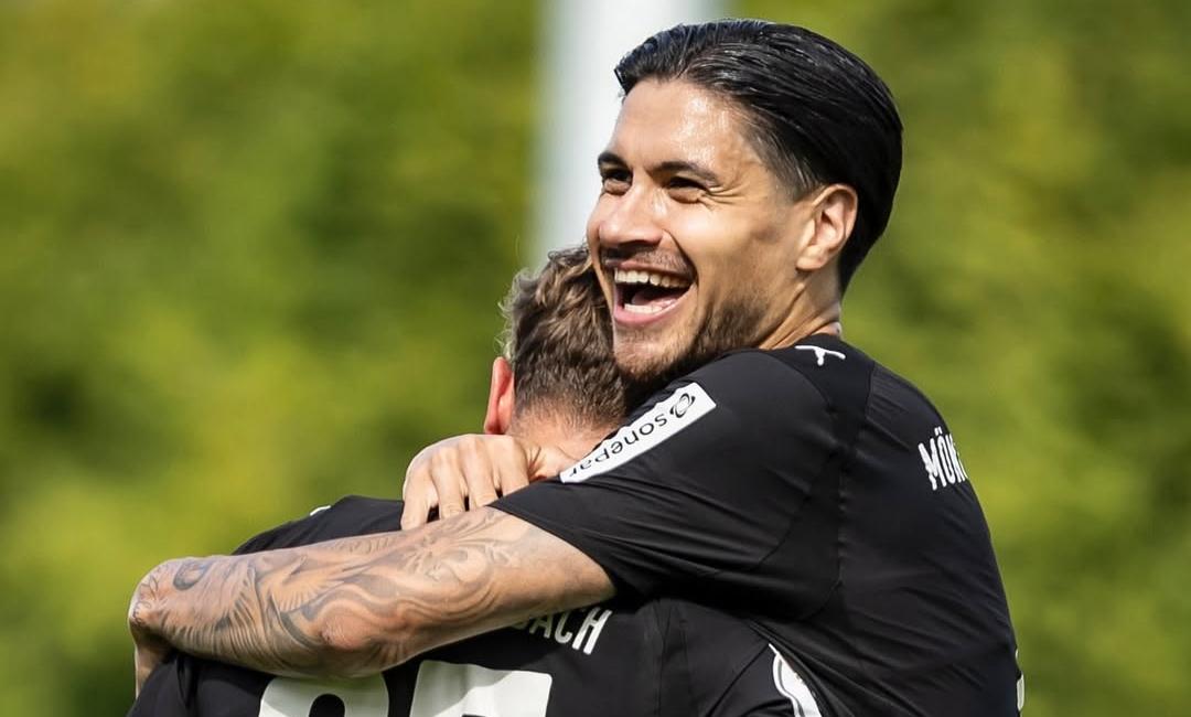 Reaksi-Kevin-Diks-saat-melakoni-debut-bersama-Borussia-Monchengladbach.jpg