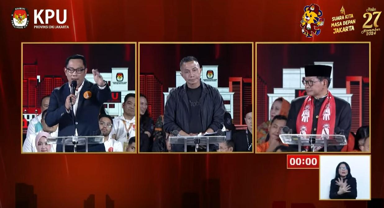 Ridwan-Kamil-Dharma-dan-Pramono-saat-pertanyaan-kedua-debat-ketiga-Pilgub-DKI-Jakarta.jpg