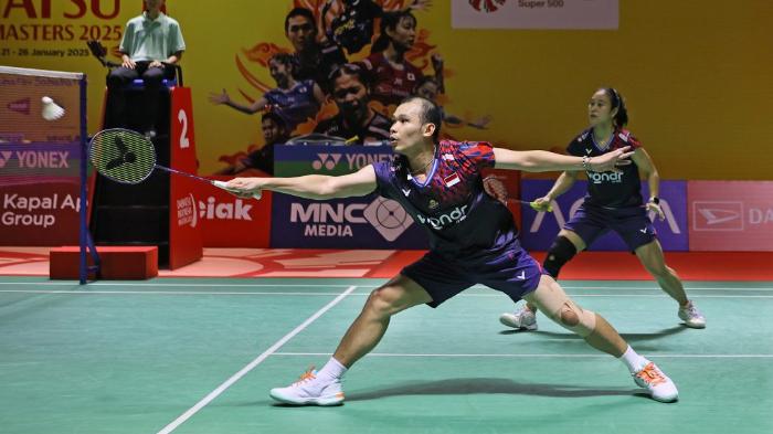 Rinov-dan-Lisa-ke-Semifinal-Indonesia-Masters-2025.jpg