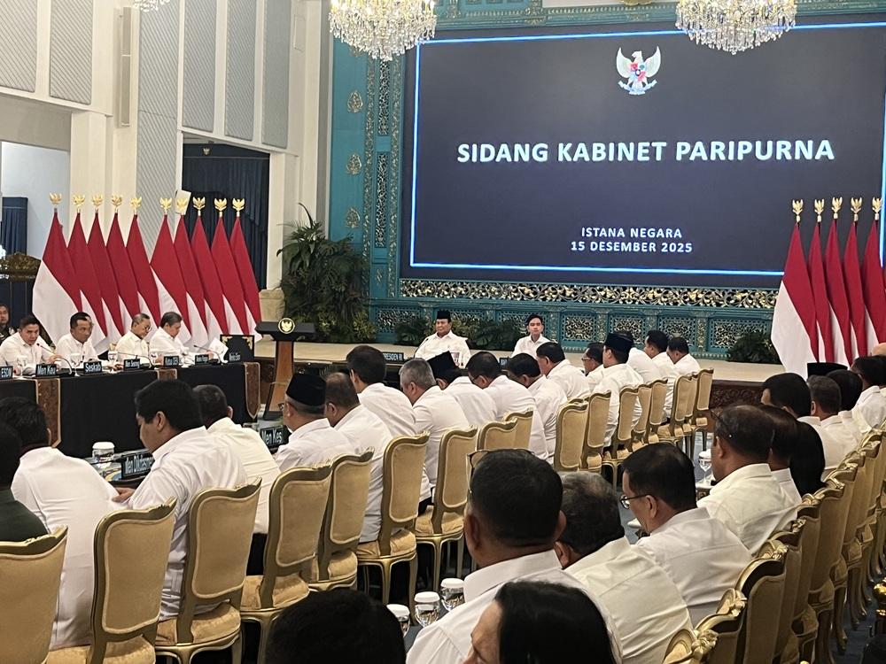 Candaan Airlangga di Sidang Kabinet Paripurna, Usulkan Menteri Kerja di Hambalang saat Libur Nataru