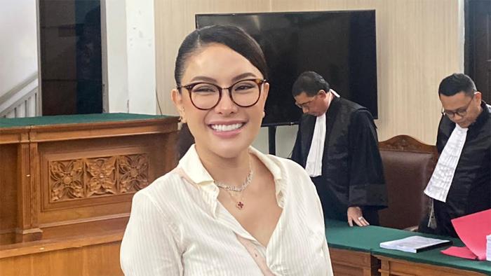 SIDANG-NIKITA-MIRZANI-ok-demo.jpg
