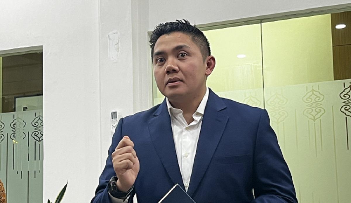 Sekretaris-Kabinet-Teddy-Indra-Wijaya-di-Istana-Kepresidenan-4320.jpg