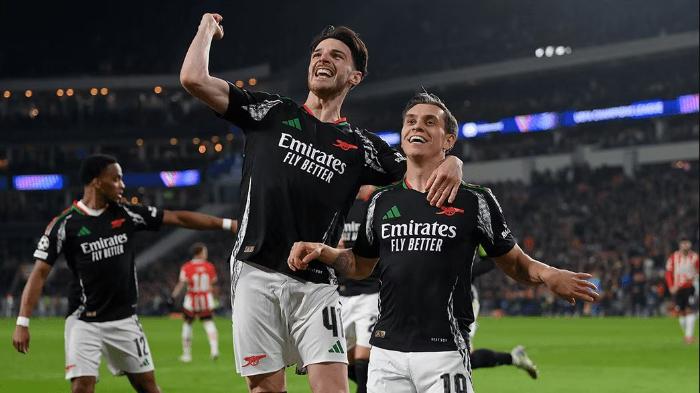 Selebrasi-duo-Arsenal-Leandro-Trossard-dan-Declan-Rice-saat-lawan-PSV-di-Liga-Champions.jpg