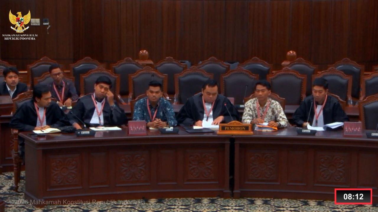 Sidang-uji-materi-Pasal-231-UU-KUHP-baru-terkait-bendera-negara-di-MK.jpg