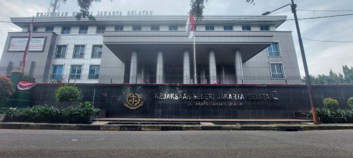 Kejari Jaksel Masih Bungkam Soal Belum Eksekusi Silfester Matutina Atas Kasus Fitnah Jusuf Kalla