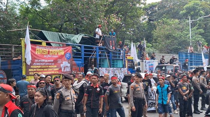 Menko Airlangga: Pemerintah Tampung Aspirasi Sopir Truk Penolak Aturan ODOL