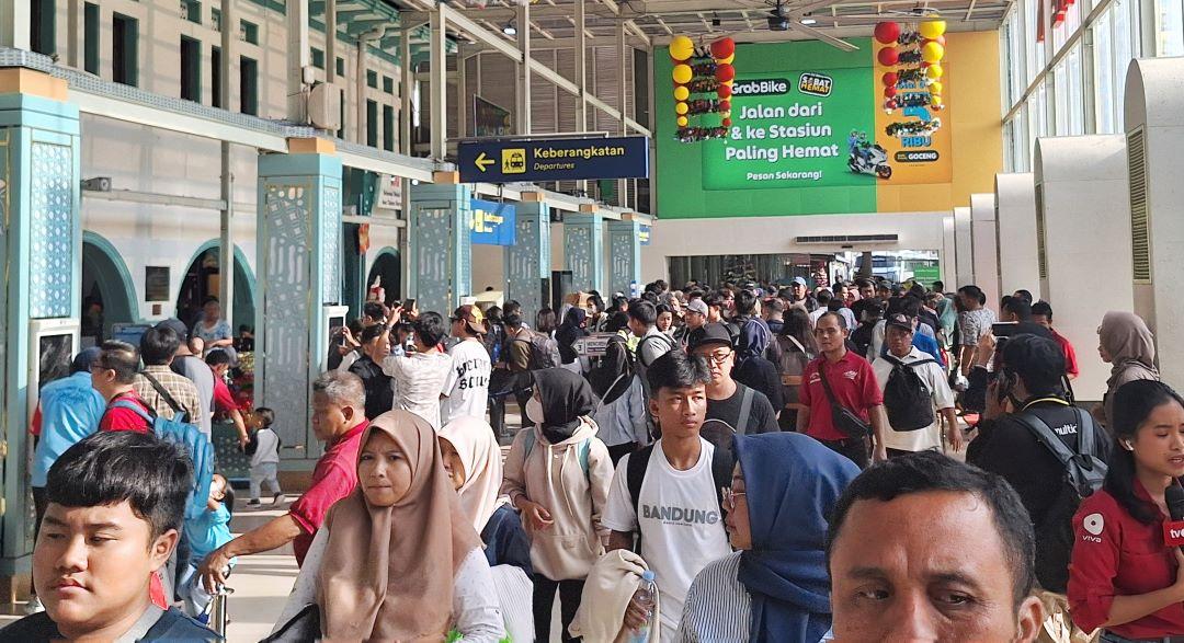 KAI Imbau Penumpang Tak Bawa Barang Berlebihan di Momen Libur Nataru, Ini Batas Maksimal Bagasi