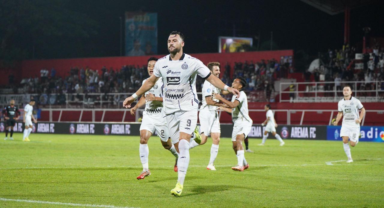 Striker-Persija-Jakarta-Marko-Simic-selebrasi-usai-mencetak-gol-ke-gawang-Arema-FC.jpg