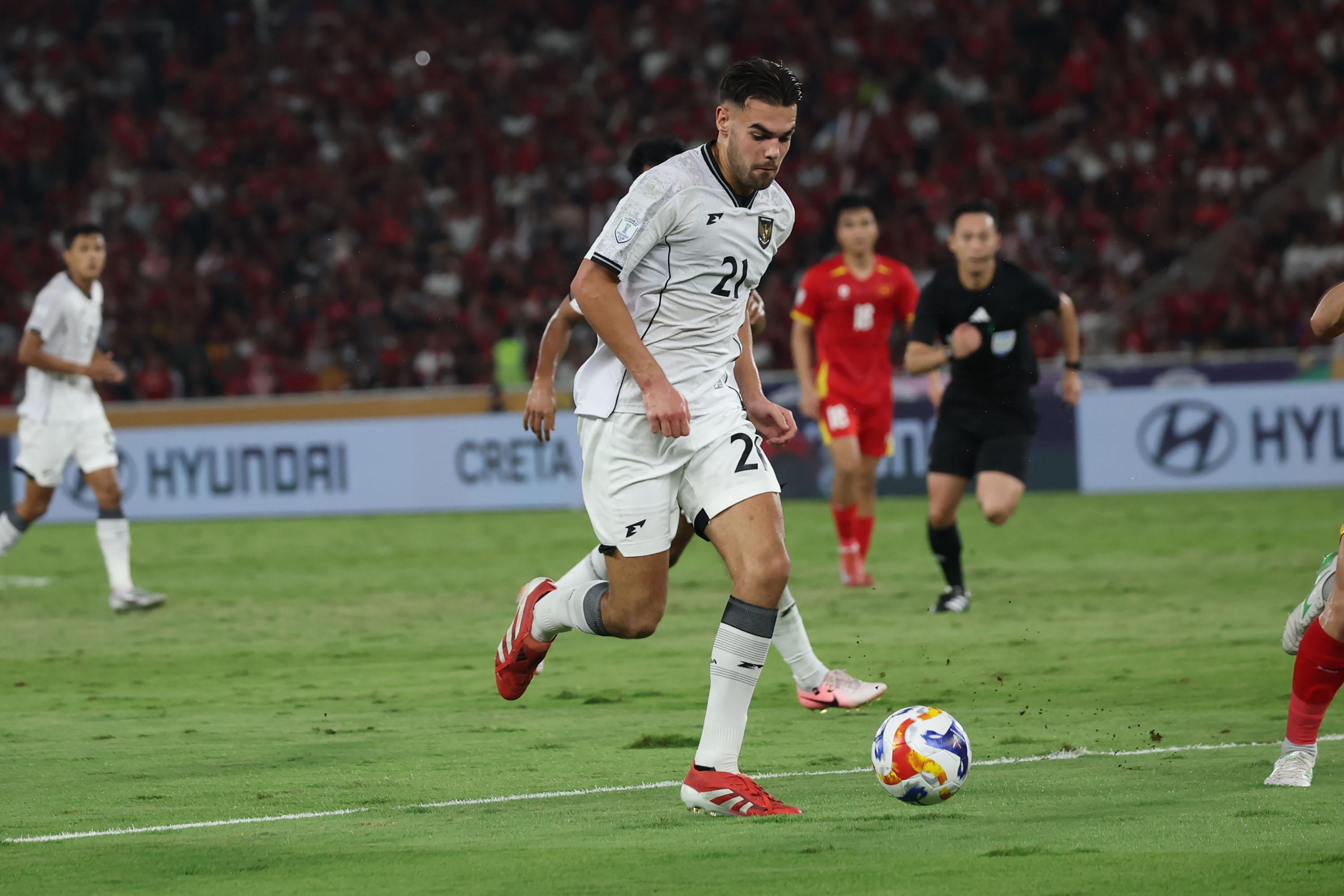 Striker-Timnas-Indonesia-Jens-Raven-1.jpg
