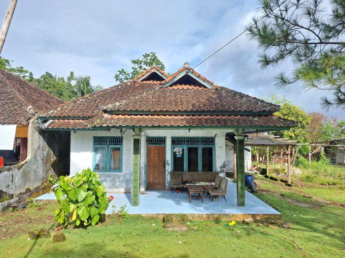 Penampakan Rumah Ibu Tiri yang Diduga Aniaya Anak hingga Tewas di Sukabumi