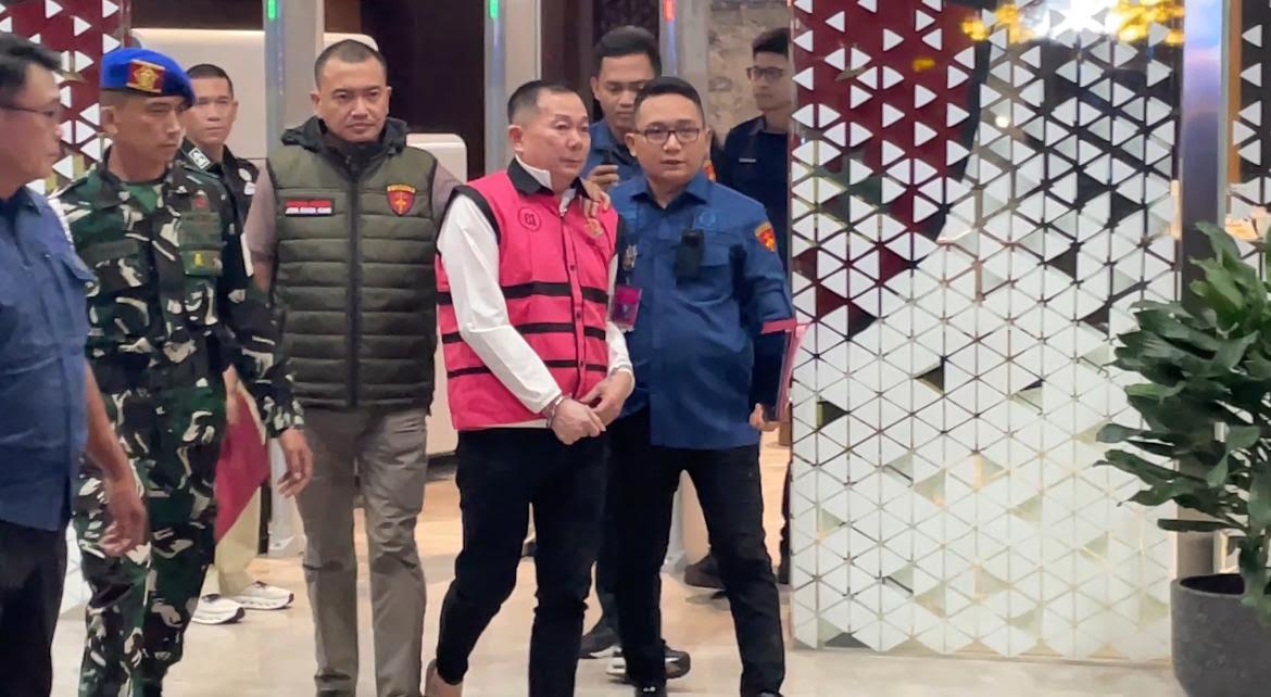 Sudianto-alias-Aseng-bos-tambang-bauksit-ditahan-Kejaksaan-Agung.jpg