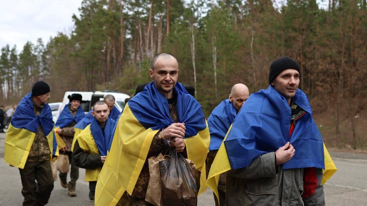 TAWANAN-PERANG-UKRAINA-342352523523.jpg