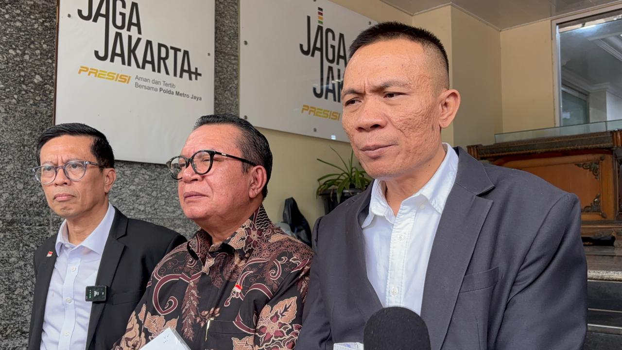 Sosok Istri Rismon Sianipar Dilaporkan Kubu Roy Suryo ke Polisi terkait Buku Gibran End Game