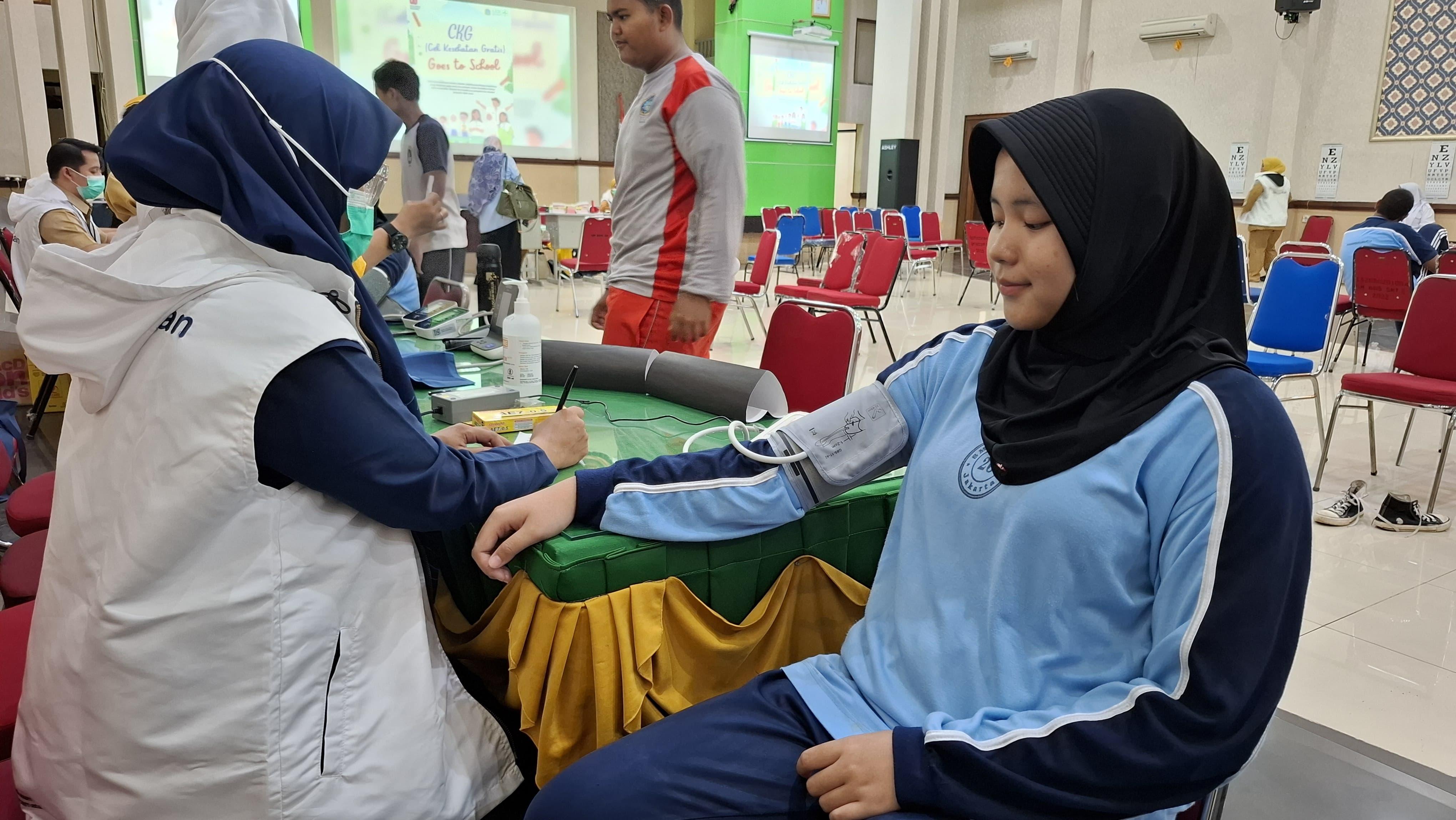 Kaleidoskop Kesehatan 2025, CKG Diluncurkan, Bill Gates Datang hingga Tragedi Ibu Hamil di Papua