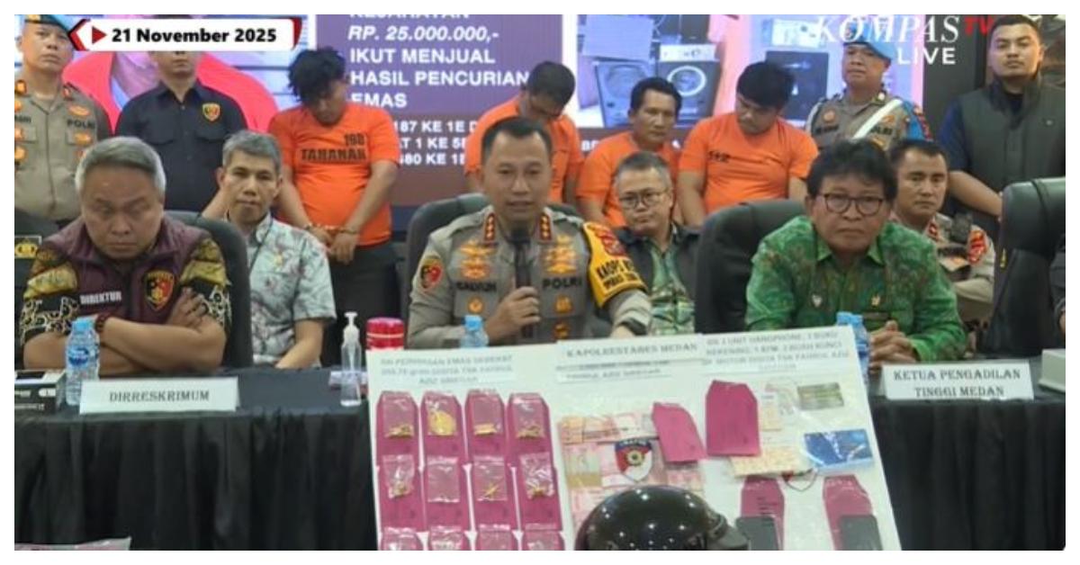 Tersangka-Pembakaran-Rumah-Hakim-Khamozaro.jpg
