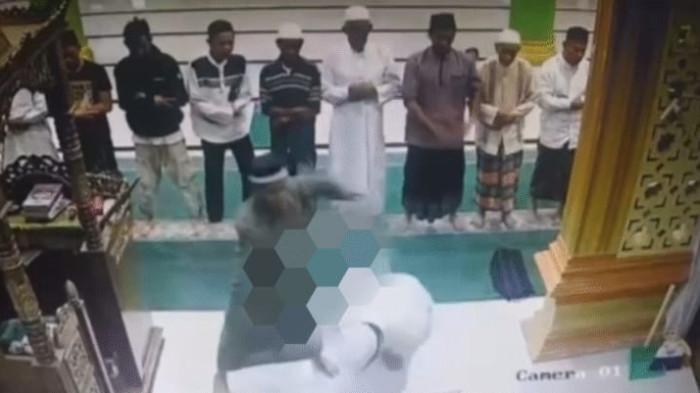 Kronologi Ustaz di Morowali Utara Ditikam Jemaah saat Salat Subuh, Pelaku Positif Narkoba