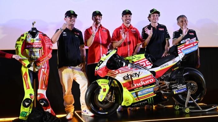 PRESTASI BALAP INDONESIA - Valentino Rossi dan Pertamina luncurkan livery khusus, simbol kolaborasi untuk pembinaan talenta balap muda Indonesia.