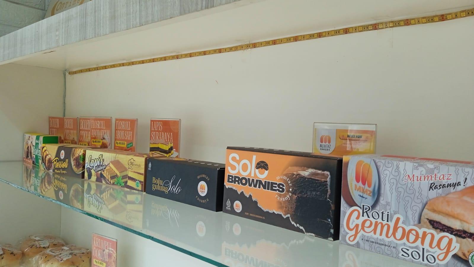 Varian-roti-premium-produk-Mumtaz-Bakery-yang-sering-dijadikan-oleh-oleh.jpg