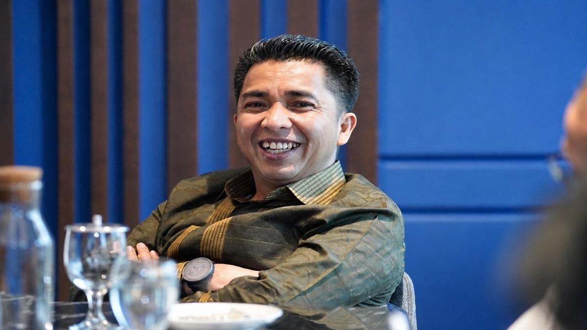 Wakil-Ketua-Umum-Kadin-Indonesia-Bidang-Pertahanan-Andi-Rahmat.jpg
