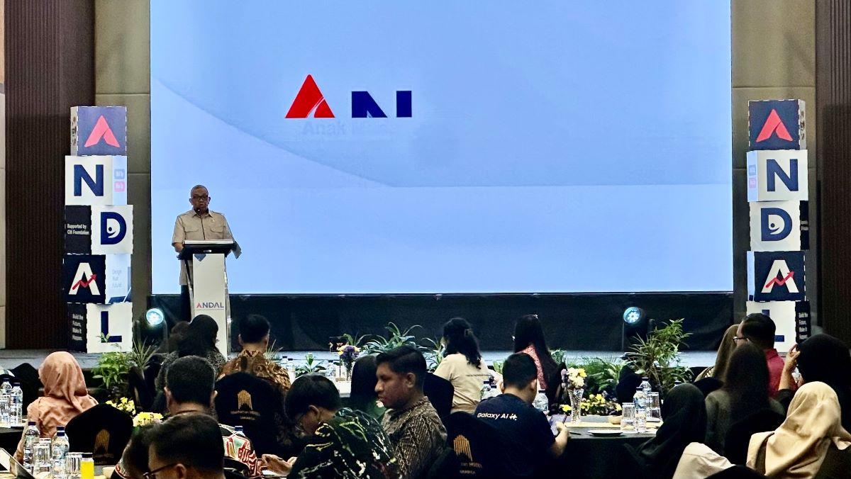 Wamenaker-Afriansyah-Noor-generasi-muda-jangan-hanya-jadi-ASN.jpg