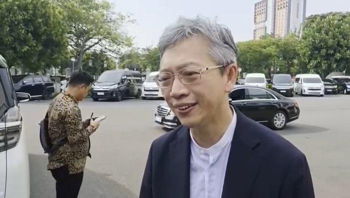 Wang-Lutong-di-Istana-Merdeka.jpg