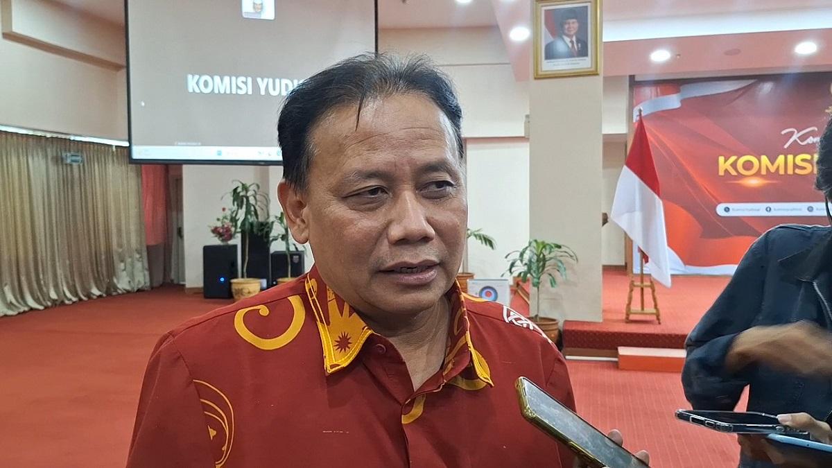 Wawancara-anggota-Komisi-Yudisial-Abhan-34.jpg