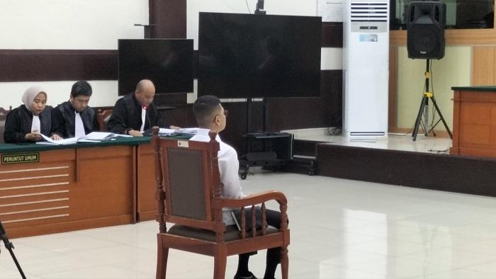 Yudha-Arfandi-saat-menjalani-sidang-tuntutan-kasus-dugaan-pembunuhan-berencana-terhadap-Dante.jpg