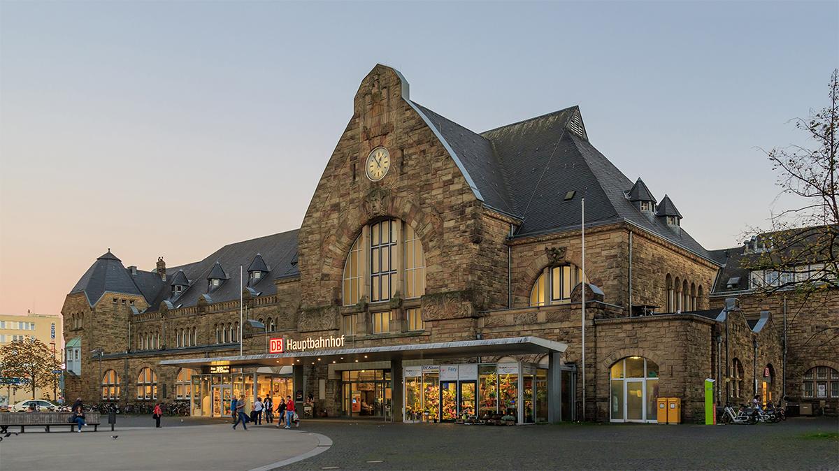 aachen-hauptbahnhof.jpg