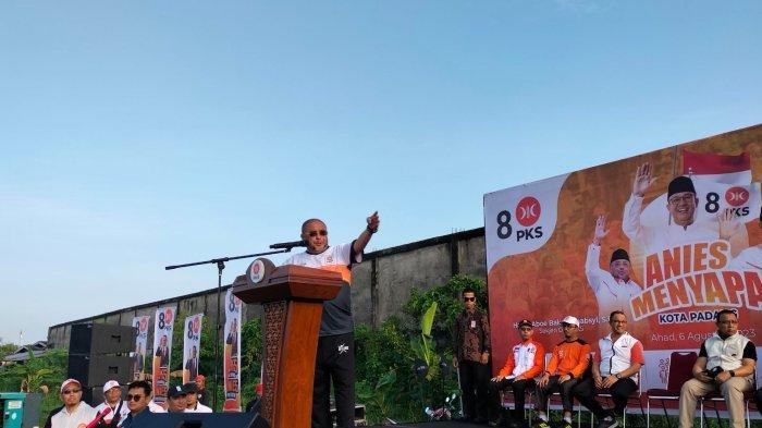 aboe-bakar-al-habsyi-memberi-arahan-kepada-kader-di-padang.jpg