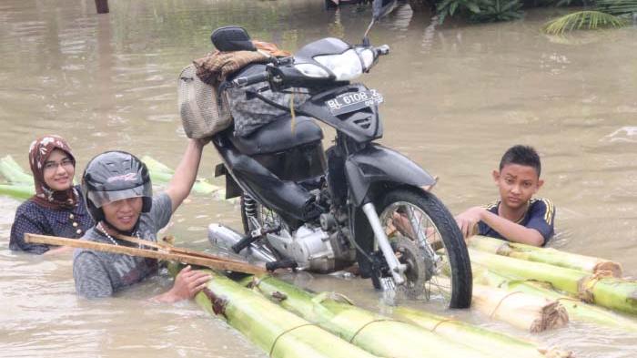 aceh-utara-banjir_20141224_103141.jpg