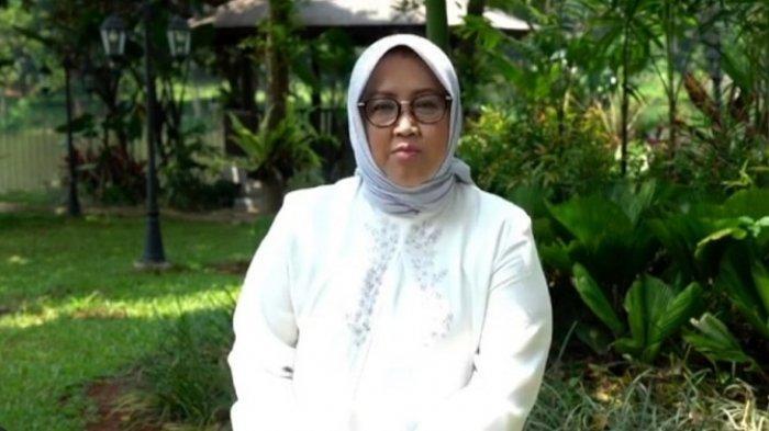 ade-yasin-baju-putih.jpg
