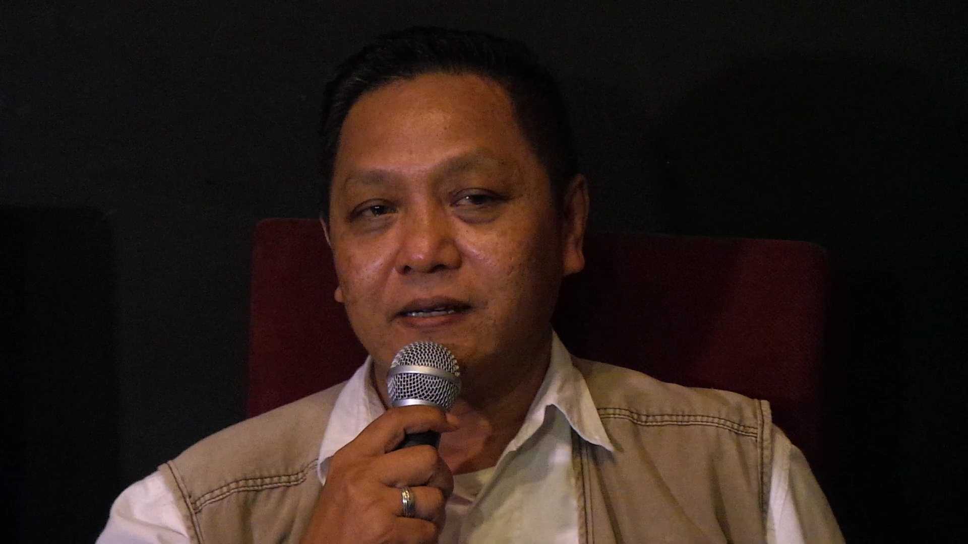adhie-massardi-pembicara-diskusi-yang-bohong-ss-atau-sn_20151123_125014.jpg