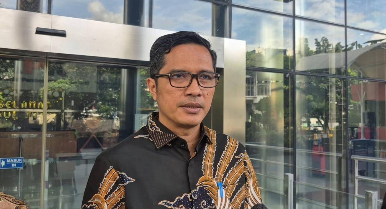  KPK Periksa Febri Diansyah Terkait Kasus Harun Masiku