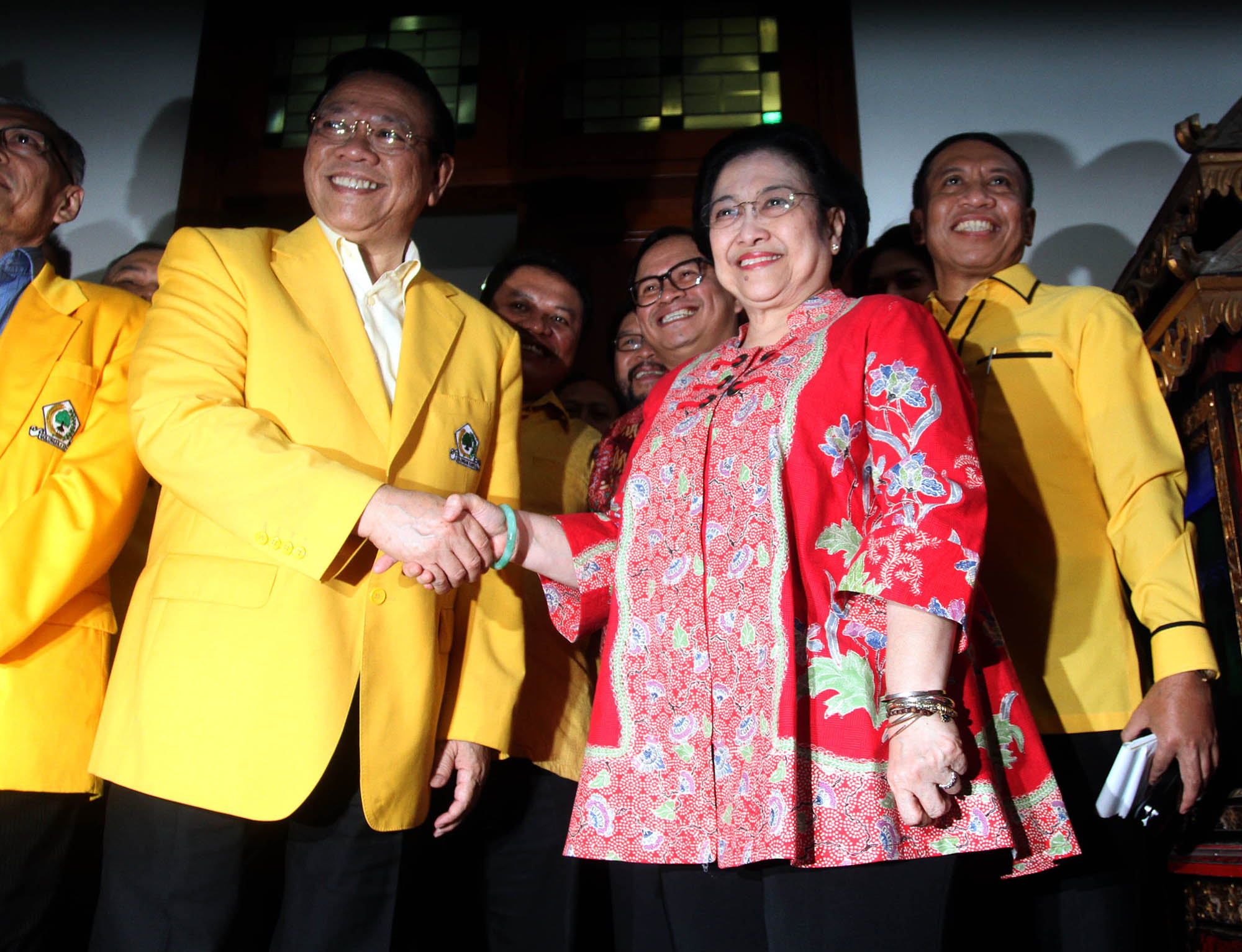 agung-laksono-temui-megawati-soekarnoputri_20150316_173555.jpg