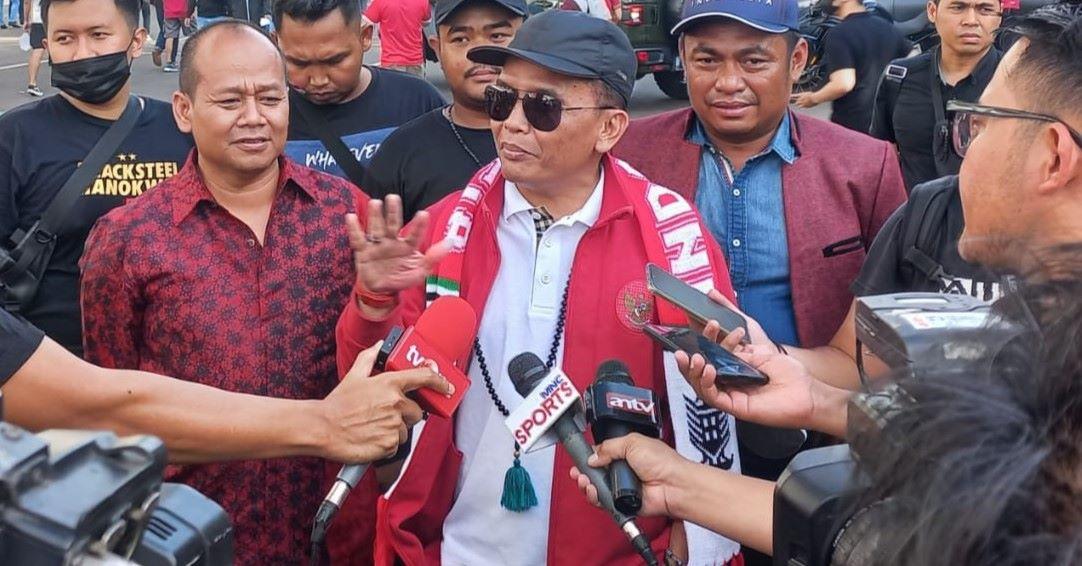 agustiar-sabran-turut-menyaksikan-pertandingan-timnas-indonesia-vs-vietnam.jpg