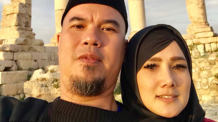 ahmad-dhani-dan-mulan-jameela_20180527_125819.jpg