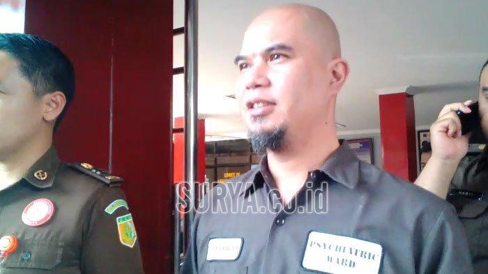 ahmad-dhani-sakit-gigi.jpg