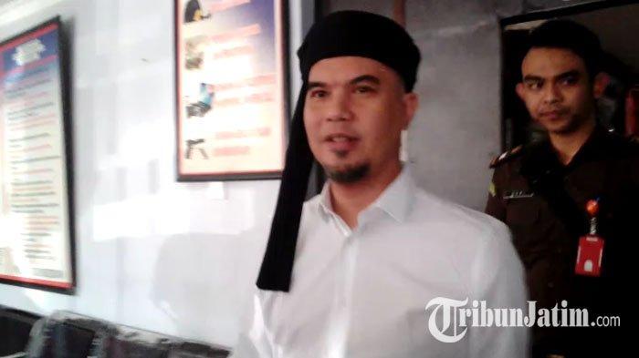 ahmad-dhani-tuntutan.jpg