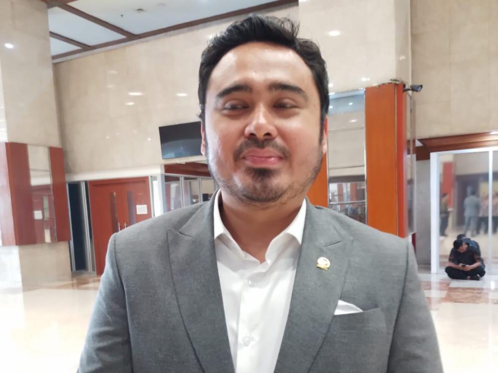 ahmad-irawan-komisi-ii-dpr.jpg