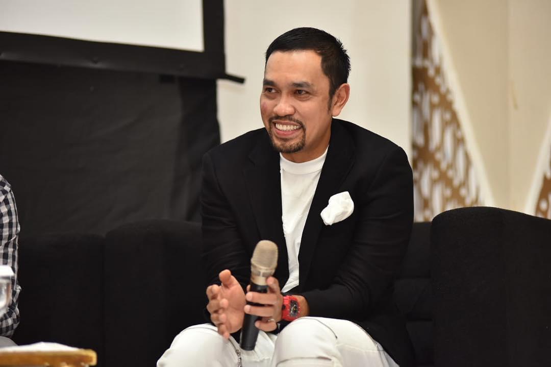 ahmad-sahroni-kenang-perlakuan-buruk-mantan-bosnya.jpg