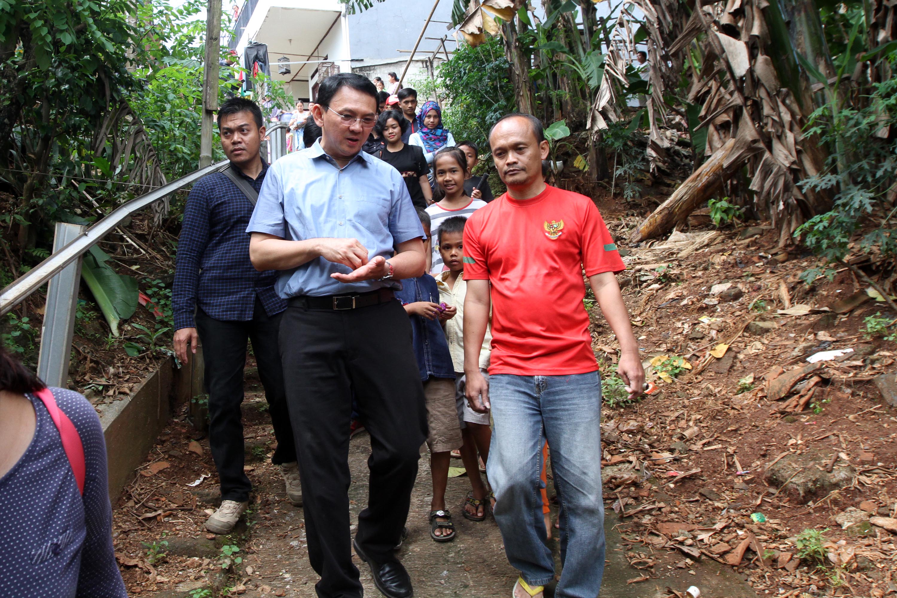 ahok-blusukan-di-gandaria-selatan_20170405_183747.jpg