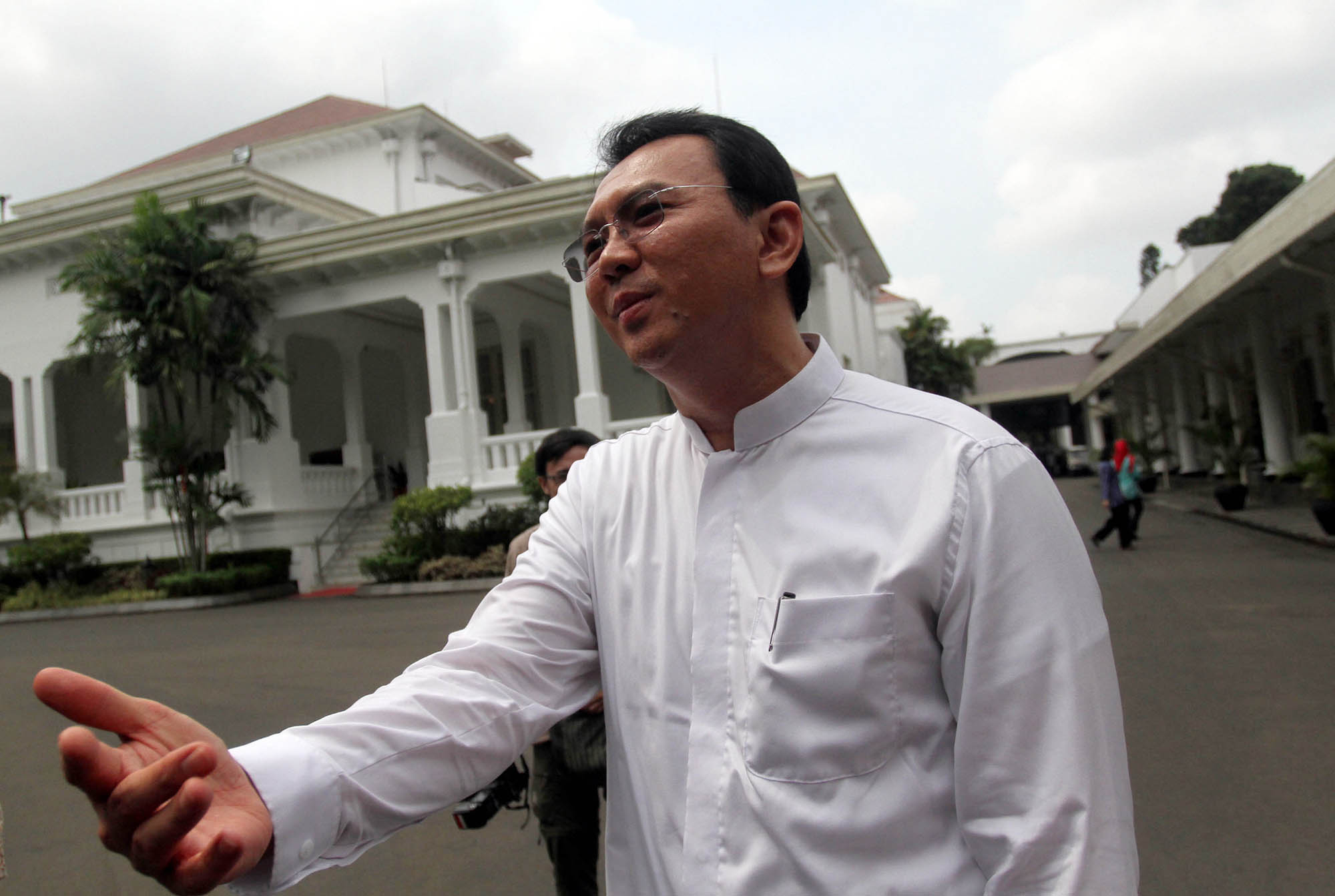 ahok-temui-presiden_20150227_195155.jpg
