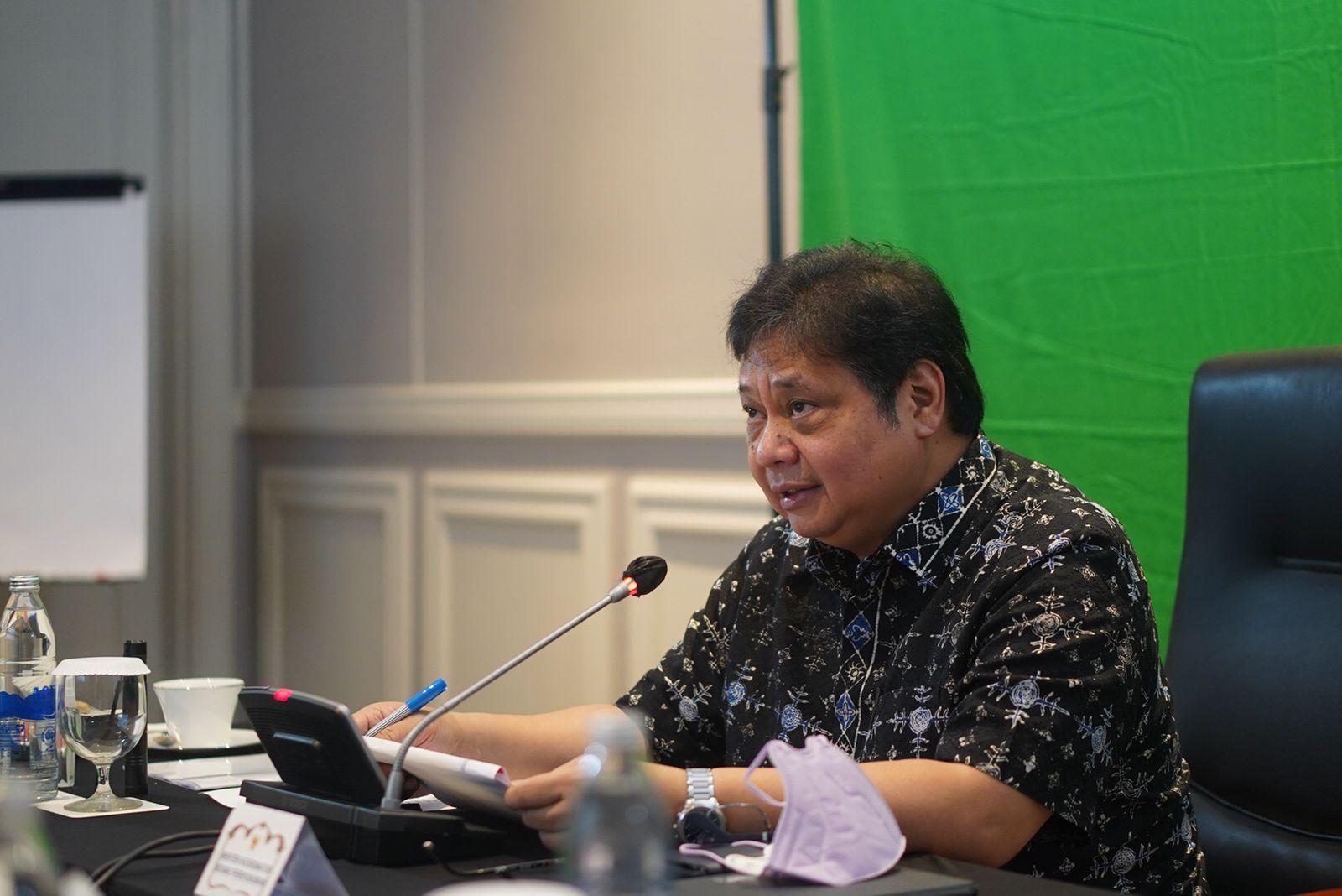 airlangga-hartarto-desember-2021.jpg
