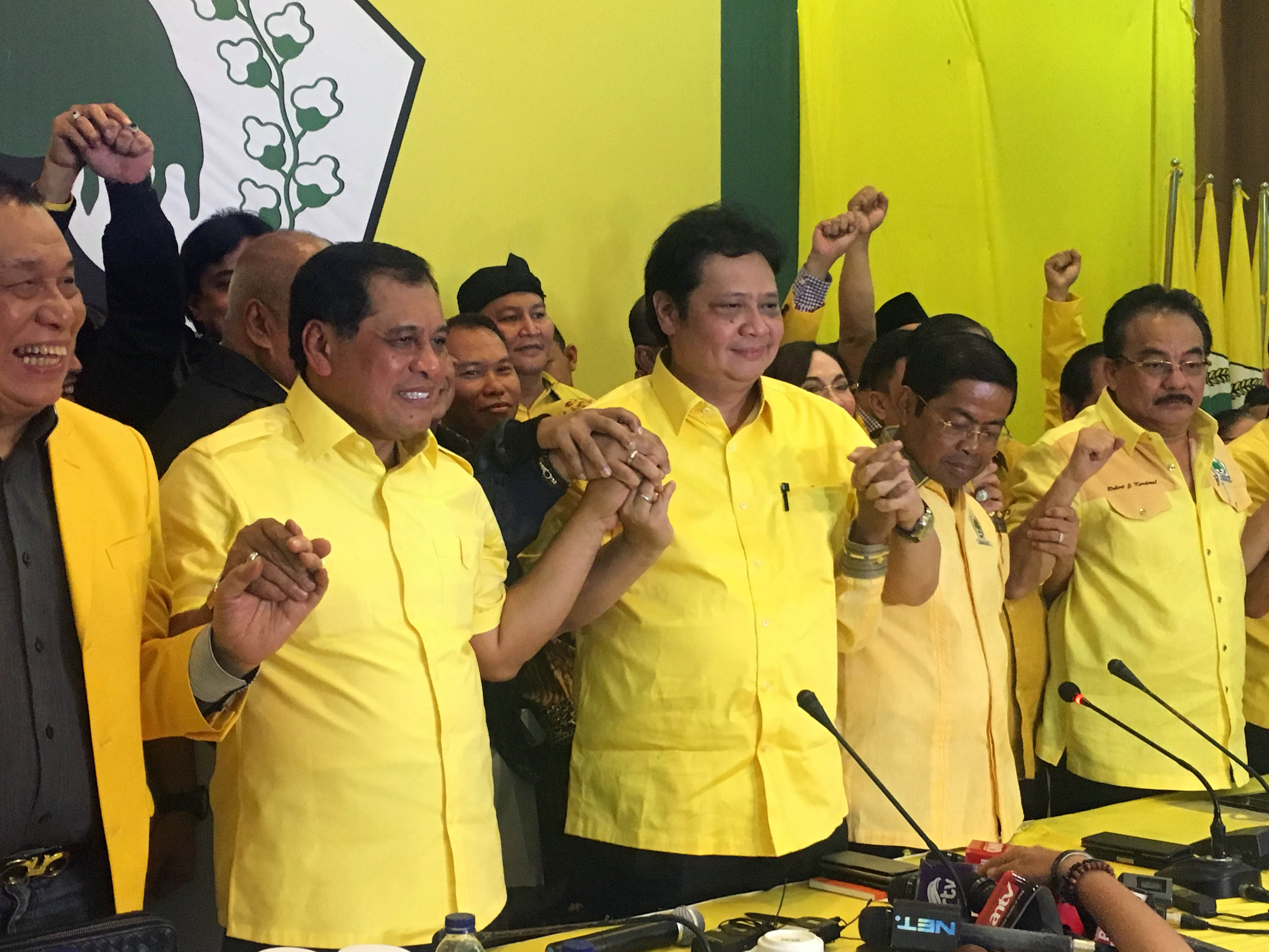 airlangga-hartarto-terpilih-menjadi-ketua-umum-partai-golkar_20171214_175405.jpg