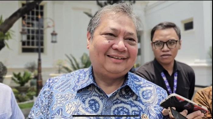 airlangga-soal-gibran-masuk-golkarrr.jpg